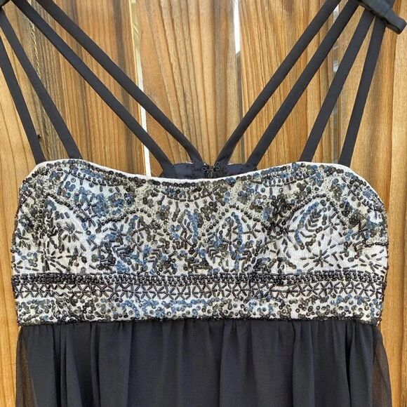 Xeniya Silk Mini Beaded Homecoming Dress Black and White Size 4 - Picture 1 of 10